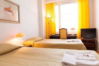 Отель Hotel Aada Йоэнсуу Стандартный двухместный номер с 2 отдельными кроватями-4